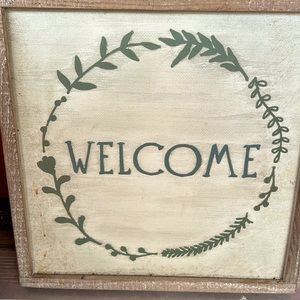 Meet your Posher, Lupita